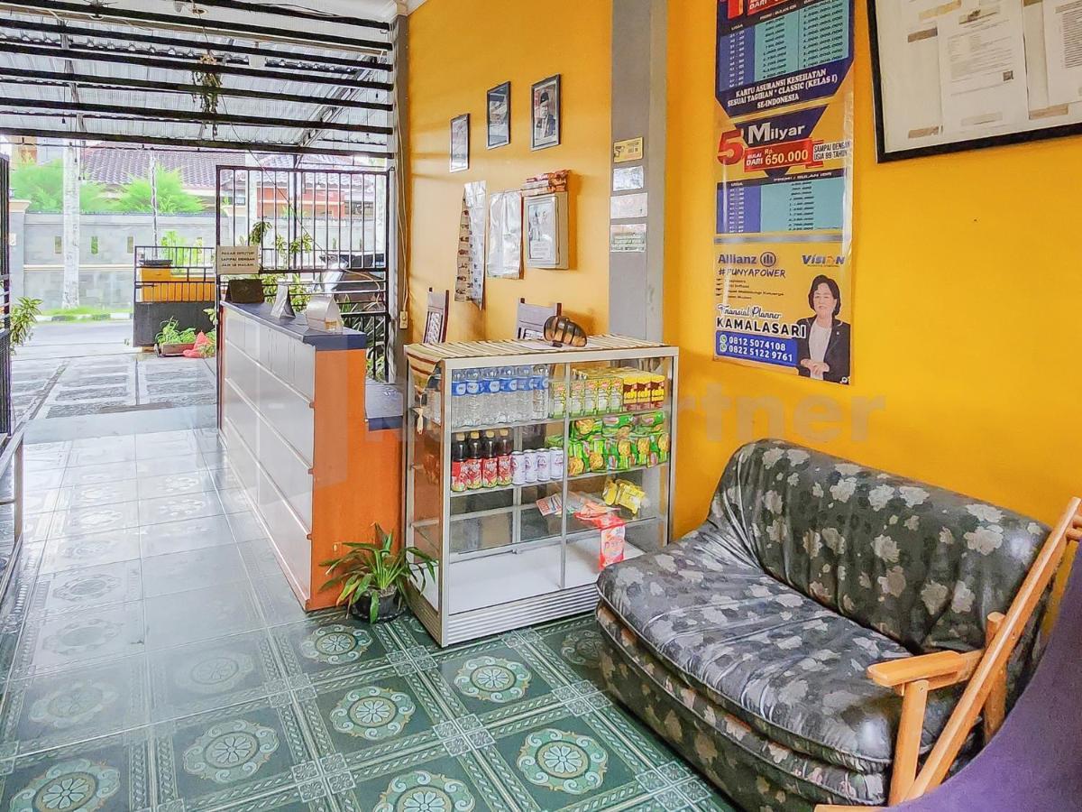 Hotel Griya Tambun Raya Redpartner Tumbangrungan Exterior foto